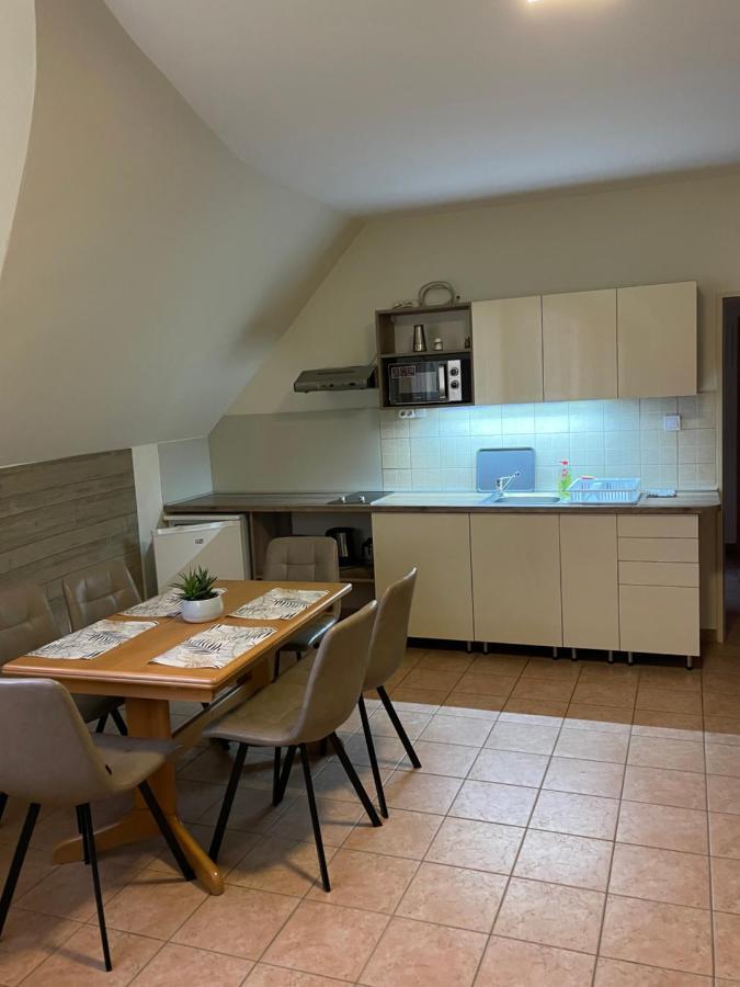 Apartment Kuenszler Apartmanhaz *