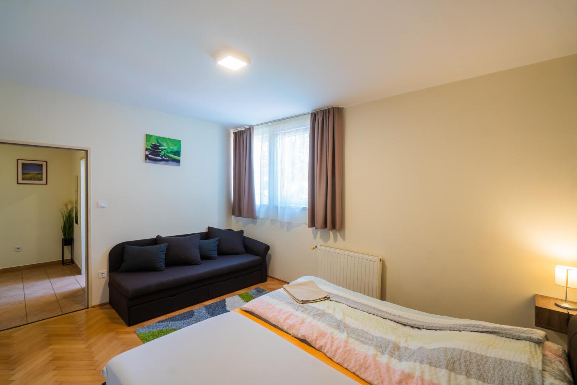 Kuenszler Apartmanhaz Apartment *