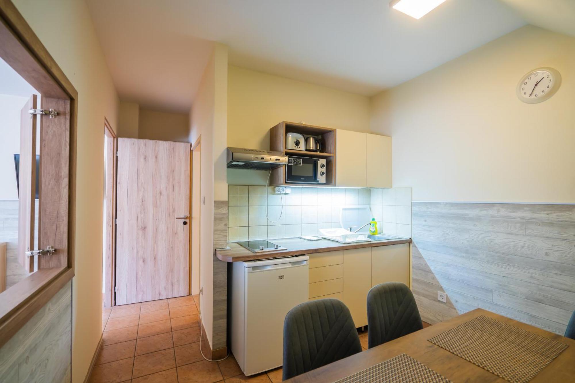 Kuenszler Apartmanhaz *