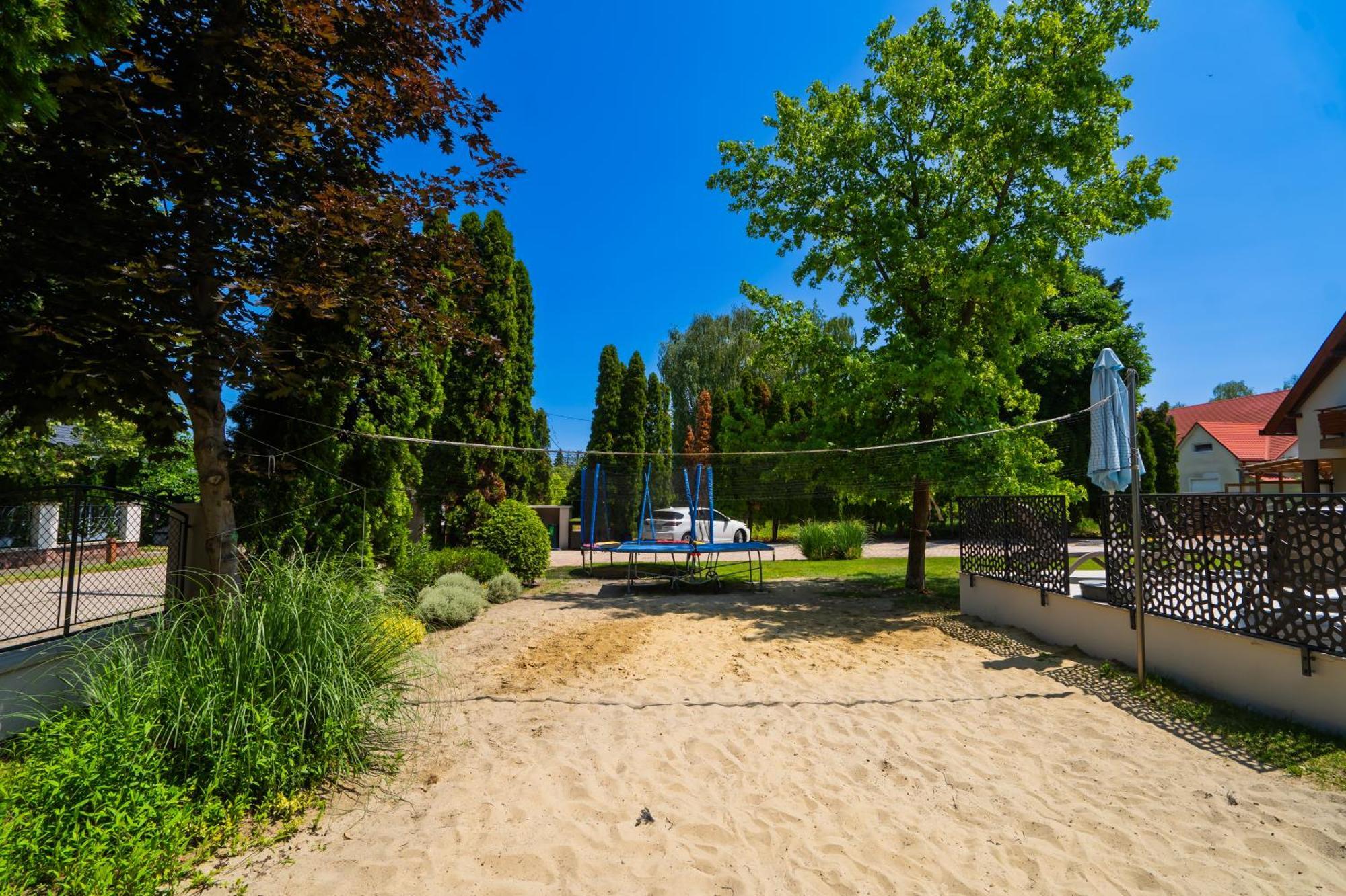 Kuenszler Apartmanhaz